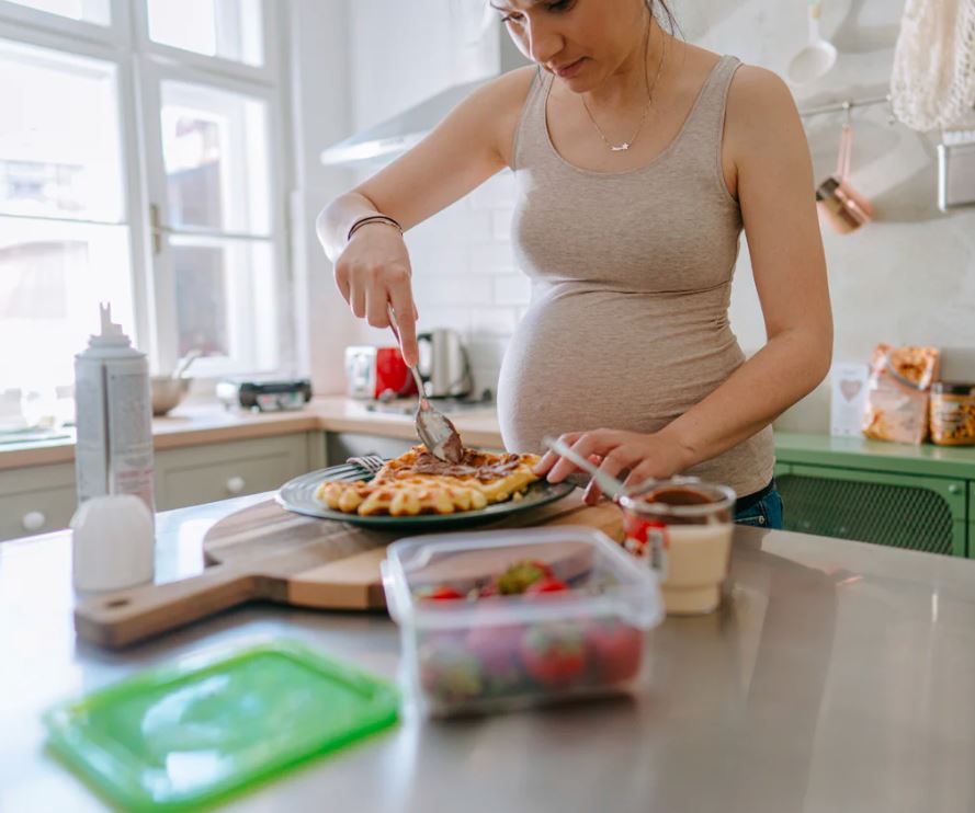 When Do Pregnancy Cravings Start and End?